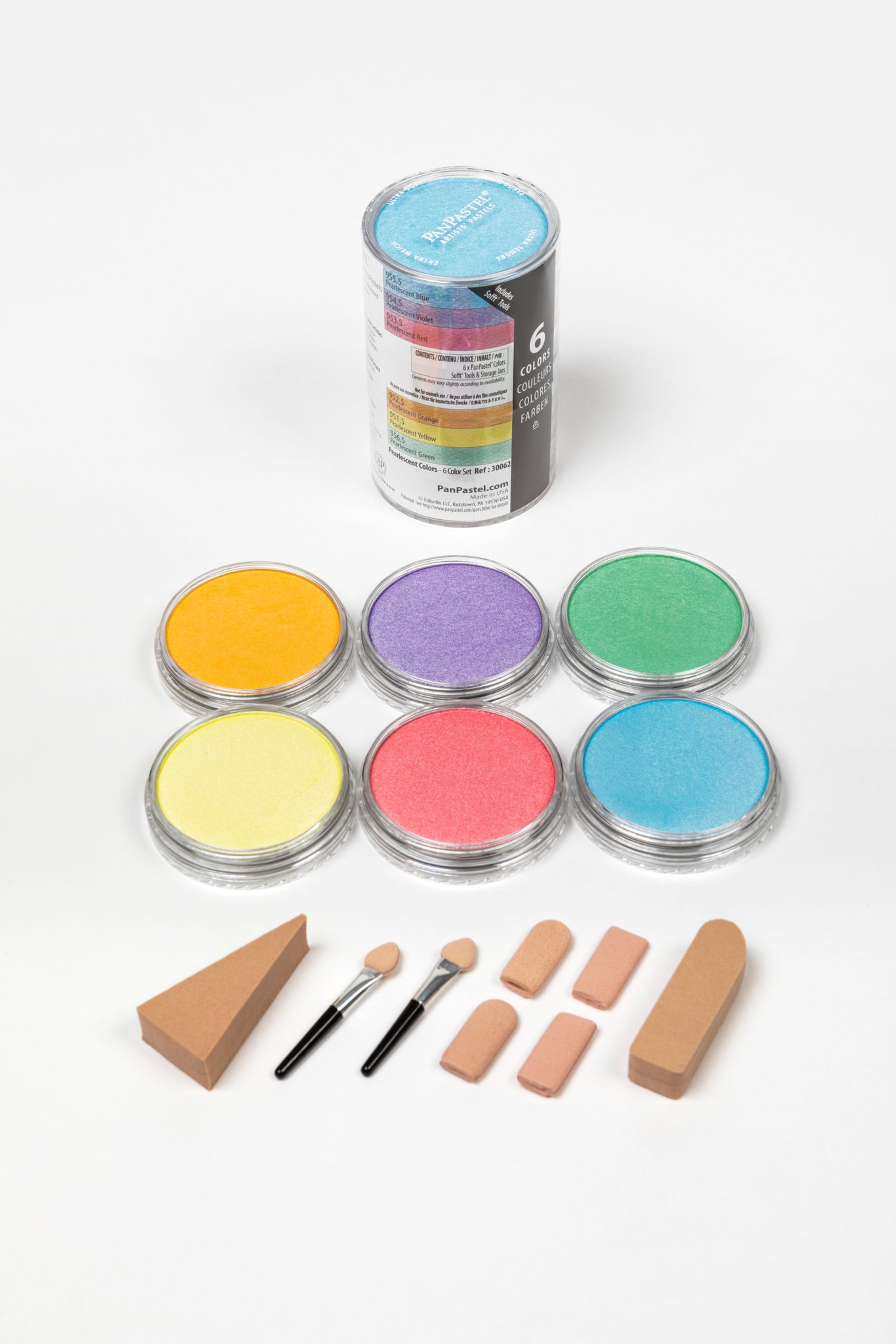 PanPastel Pearlescent Colours are rich lustrous colours which can be mixed with each other and also with the original PanPastel Colours. They create beautiful shimmer without appearing glittery.