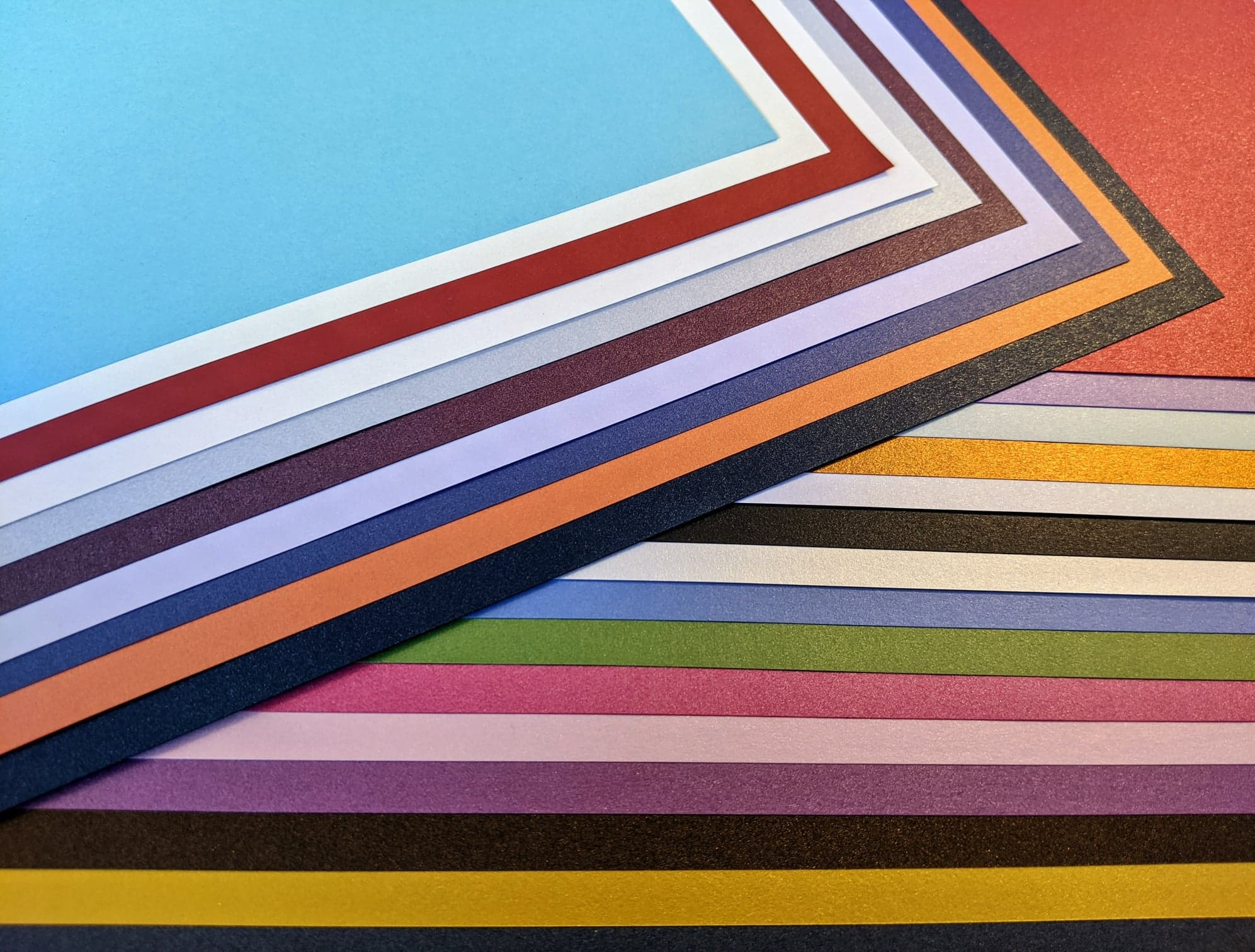 Pearlescent & Metallic Paper & Card