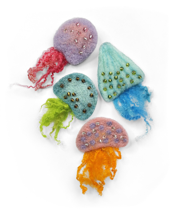 Crafty Kit Company Christmas Jellyfish Brooch felting kit