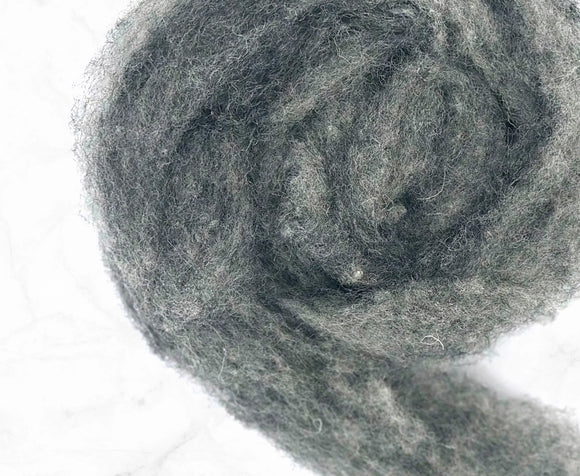 Carded Cheviot British Wool Sliver Colour Light Grey 50g e
