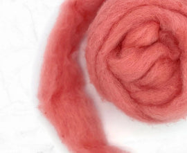 Carded Corriedale Wool Sliver Colour Salmon Pink