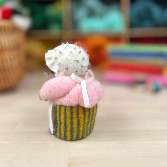 Crafty Kit Company - Beatrix Potter - Mrs. Tiggy-Winkle Ironing Needle Felting Kit