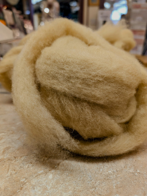 Carded Corriedale Wool Sliver Colour Golden Hue 50g e