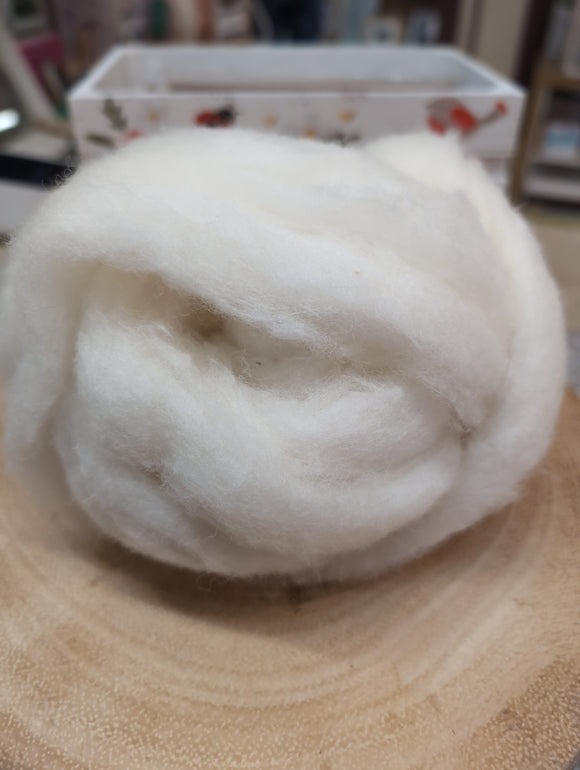 Carded Corriedale Wool Sliver Colour White 50g e
