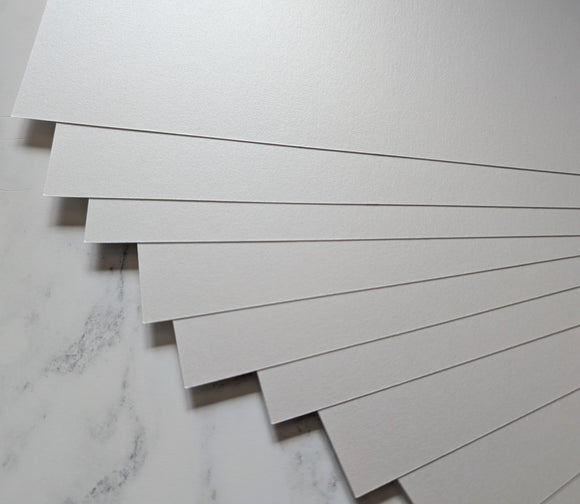 A4 Stardream Pearlescent Italian Card 285 gsm - Diamond White x 10 sheets