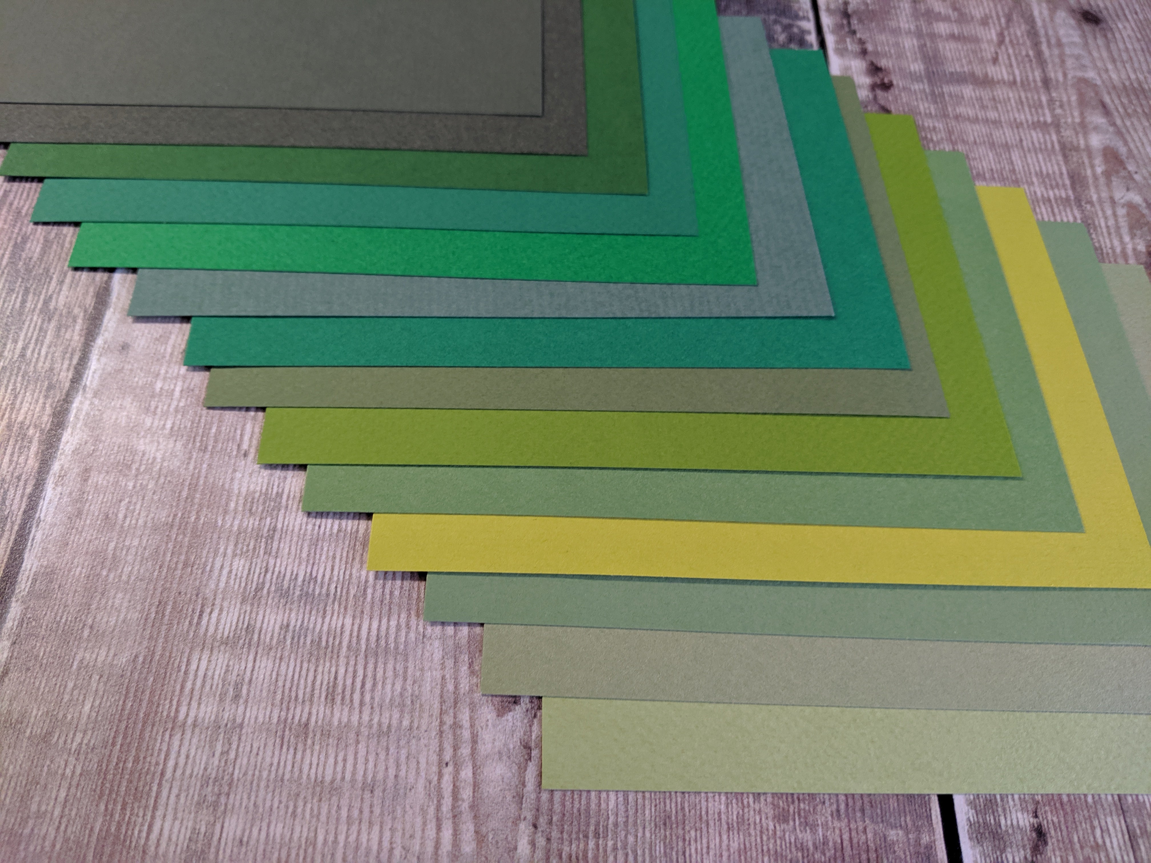 13 Layered pack of Green Tones Hammered 160 gsm paper A4-1