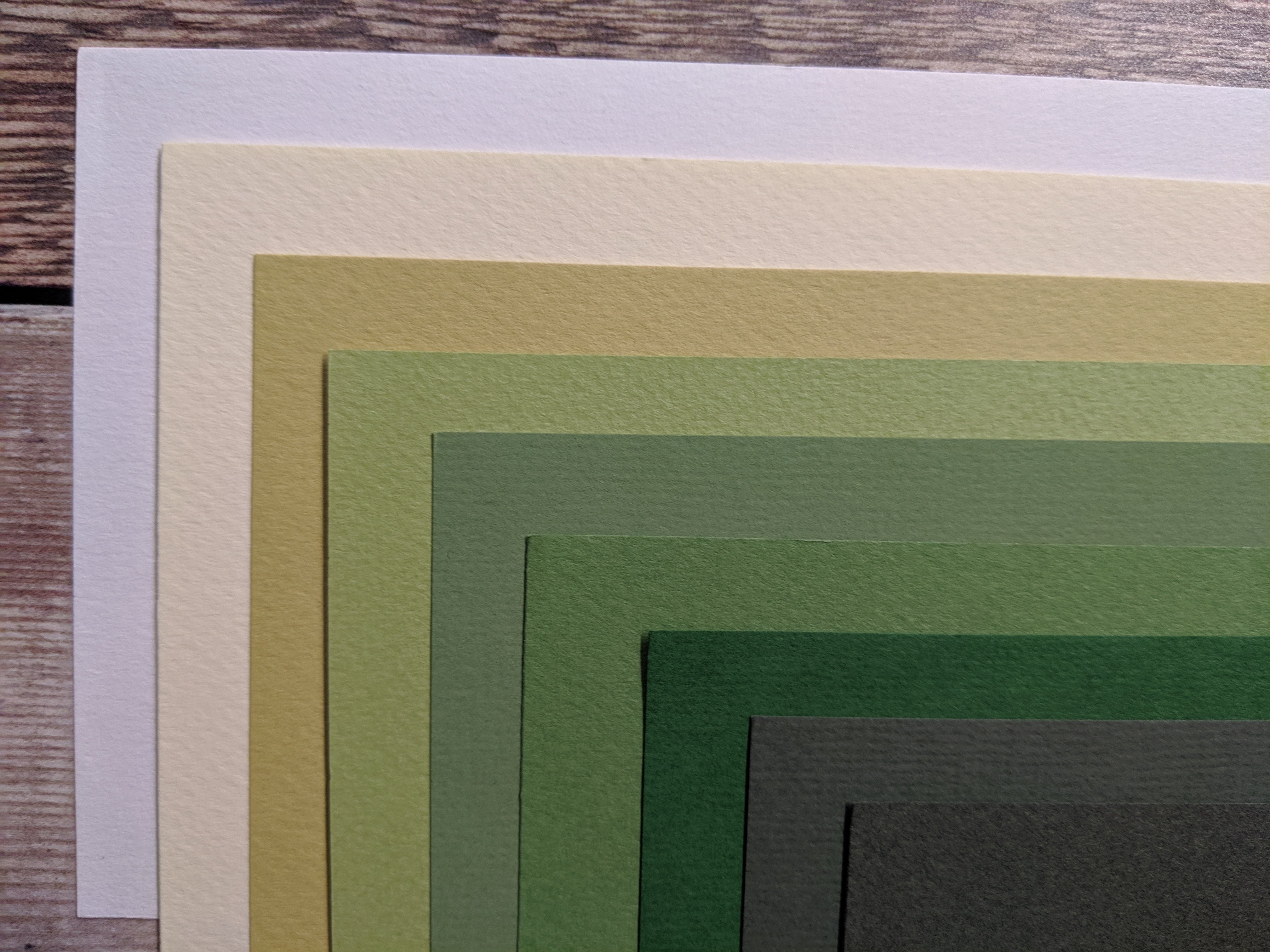 9  Layered pack of Green Nature Hammered 160 gsm paper A4