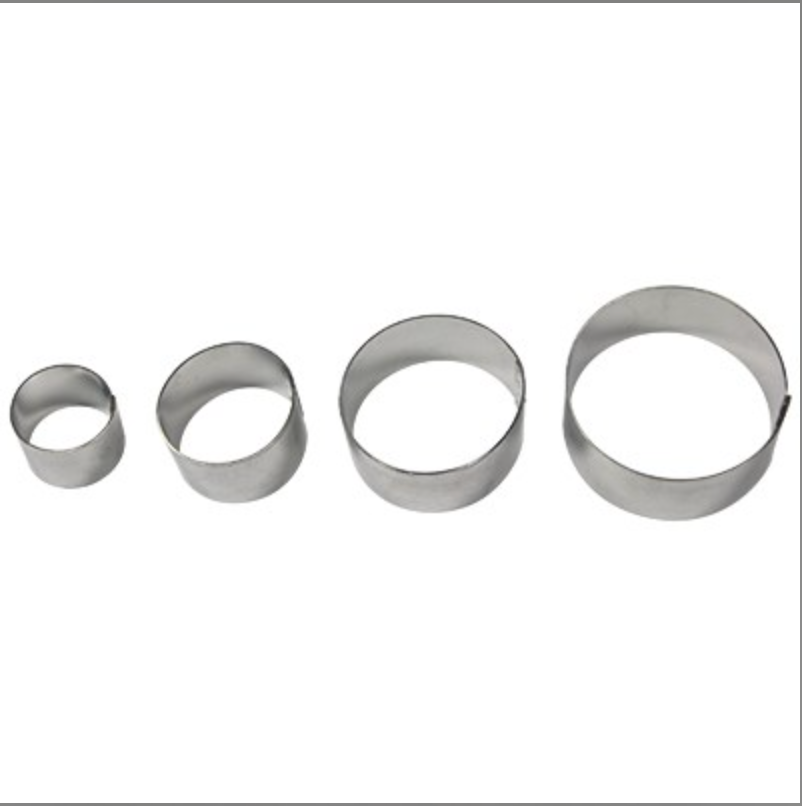 Stainless Steel Round Cutters set of 4