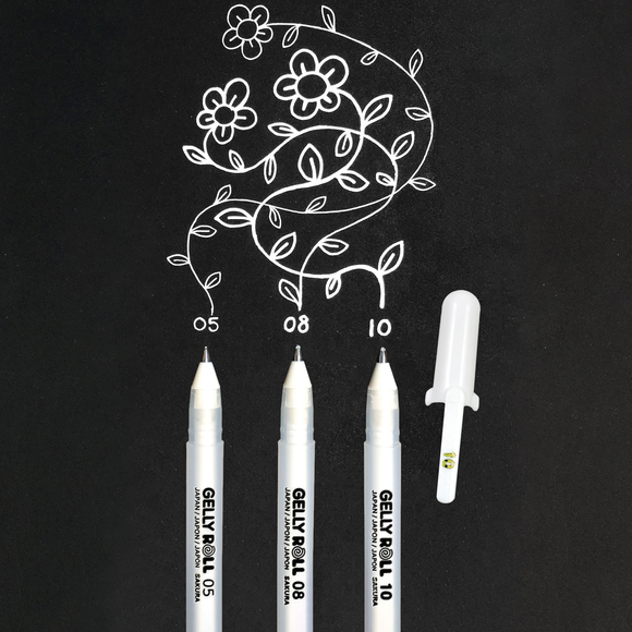 Sakura : Bright White Gelly Roll pen : 05 Fine: 0.5mm ball / 0.3mm line