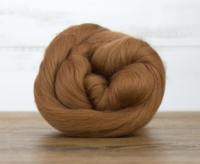 World of Wool : Merino Sienna Brown  : 100g  23mic Dyed Merino Top.